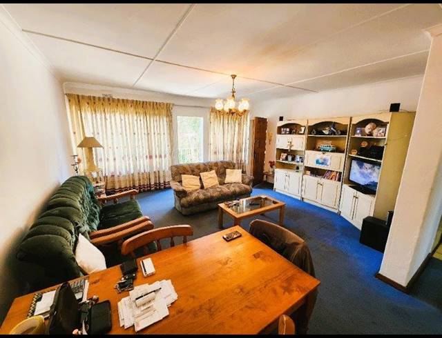 3 BEDROOM FLAT SOLD IN PINETOWN CENTRAL